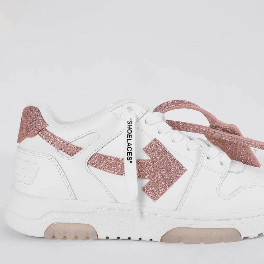 Off white pink sparkle logo sneakers
